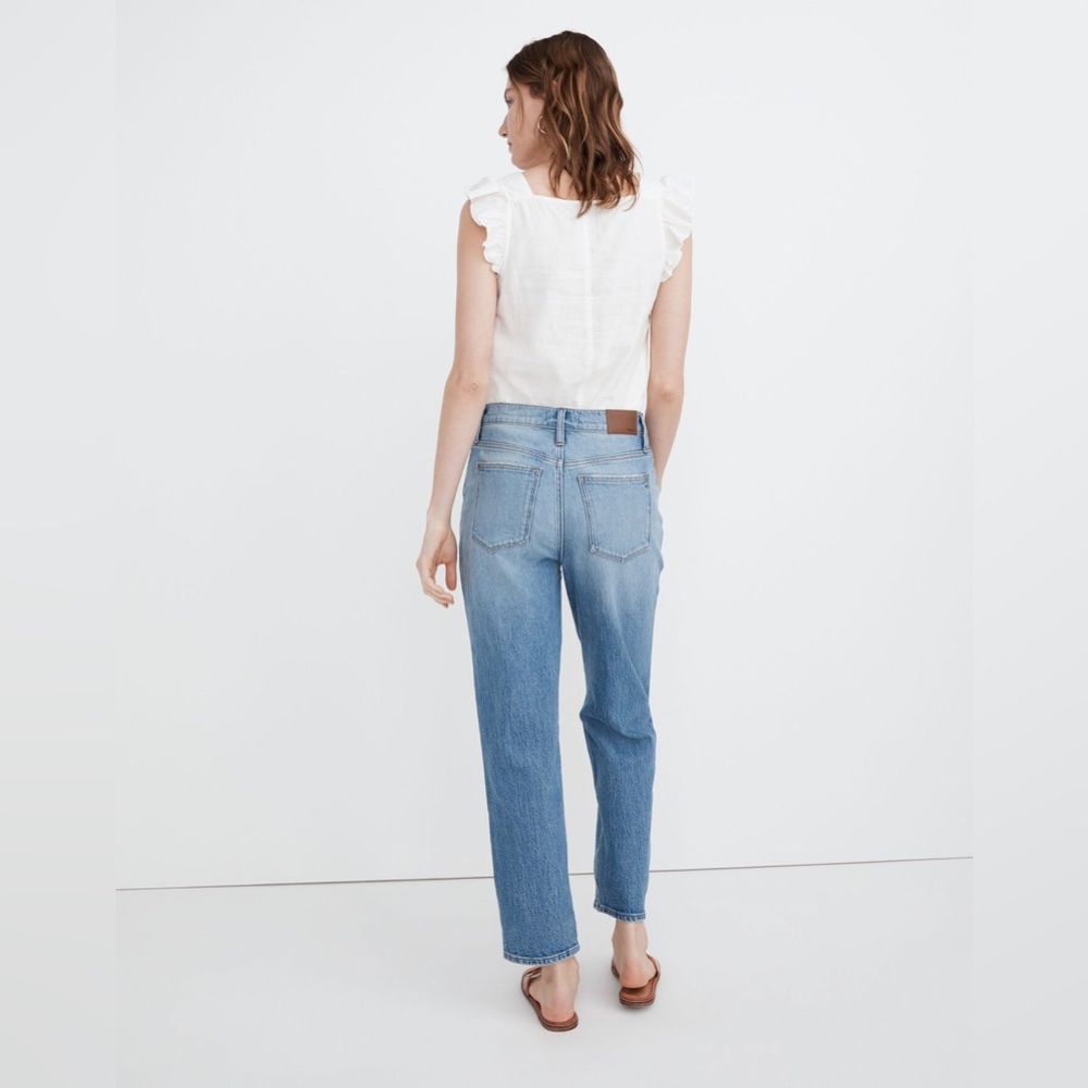 Madewell Petite Relaxed Jeans in Springtide Wash - Picture 3 of 10